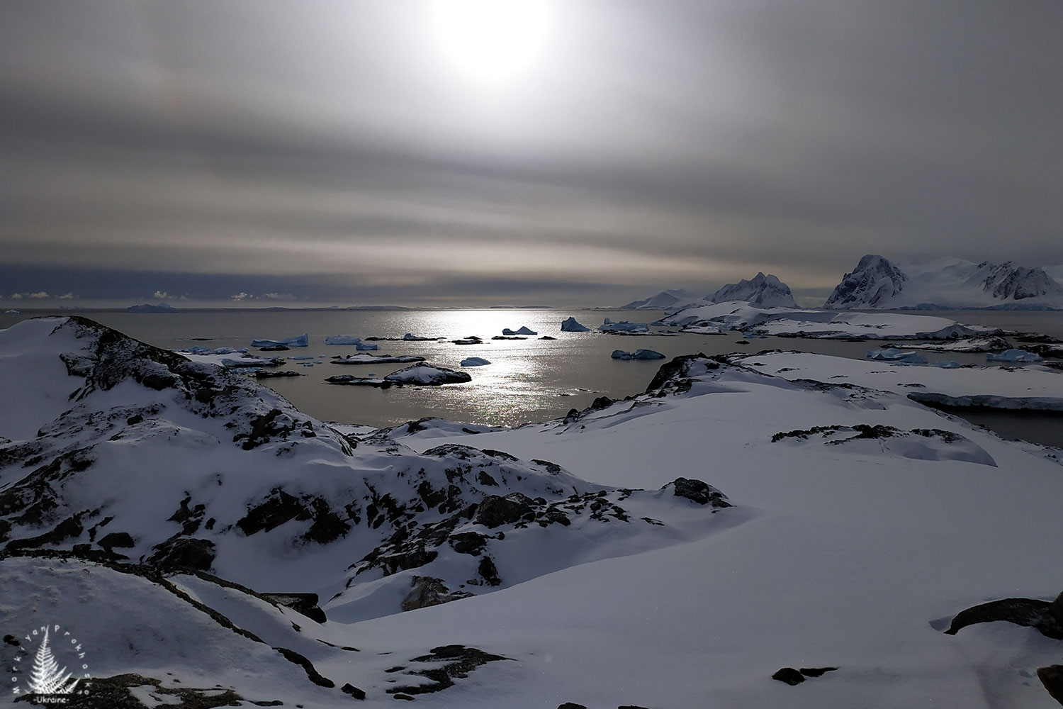 the eternal narrative of the ocean and islands, unchanged for millennia