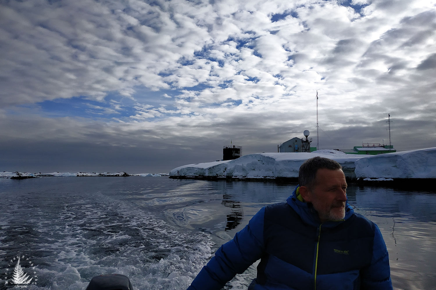 The captain antarctica yacht selma